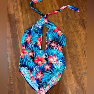 Tropical Floral Sexy Swimsuit by Beach Betty 🌺☀️